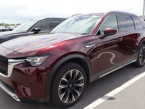 Used 2024 MAZDA CX-90 Plug-In Hybrid w/ Premium Plus image 4