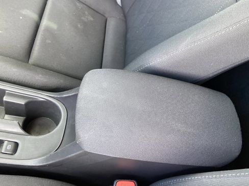 Used 2025 Toyota Corolla LE image 38