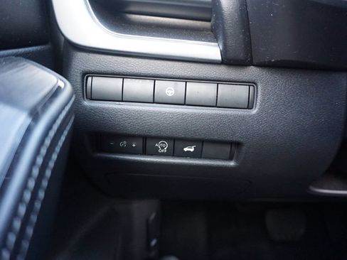 Used 2024 Nissan Rogue SV FWD image 5