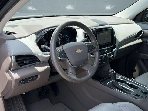 Used 2018 Chevrolet Traverse LT FWD image 24
