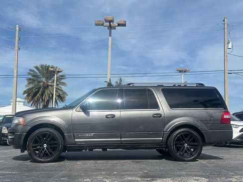 Used 2017 Ford Expedition EL Platinum image 2
