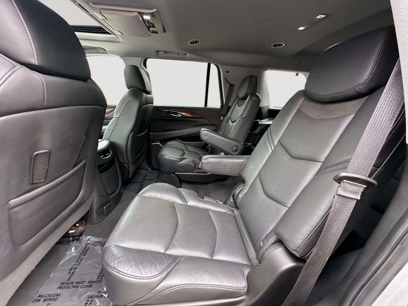 Used 2020 Cadillac Escalade Premium Luxury AWD/4WD image 31