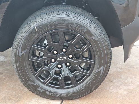 New 2026 Chevrolet Colorado W/T w/ WT Custom Package image 39