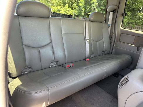 Used 2007 Chevrolet Silverado 1500 LT w/ Light Duty Power Package AWD/4WD image 23
