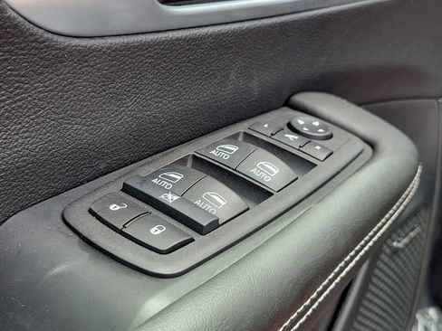 New 2026 Chrysler Pacifica Limited image 16