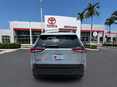 Used 2023 Toyota RAV4 XLE Premium FWD image 6