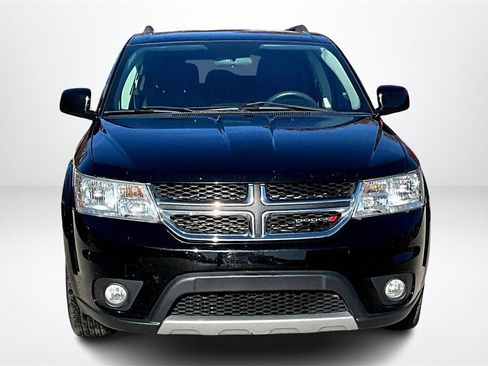 Used 2015 Dodge Journey SXT w/ Flexible Seating Group image 2