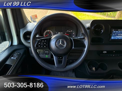 Used 2019 Mercedes-Benz Sprinter 170 image 15