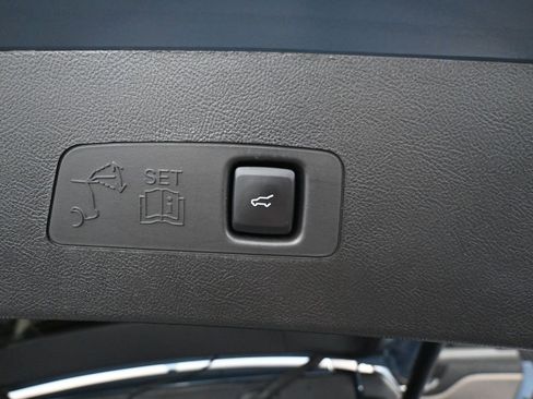 Used 2023 Lincoln Corsair Reserve w/ Jet Appearance Package image 41