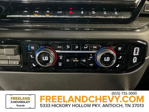 Used 2023 Chevrolet Silverado 1500 ZR2 image 30