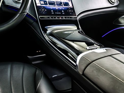 Used 2022 Mercedes-Benz EQS 450+ Sedan image 7