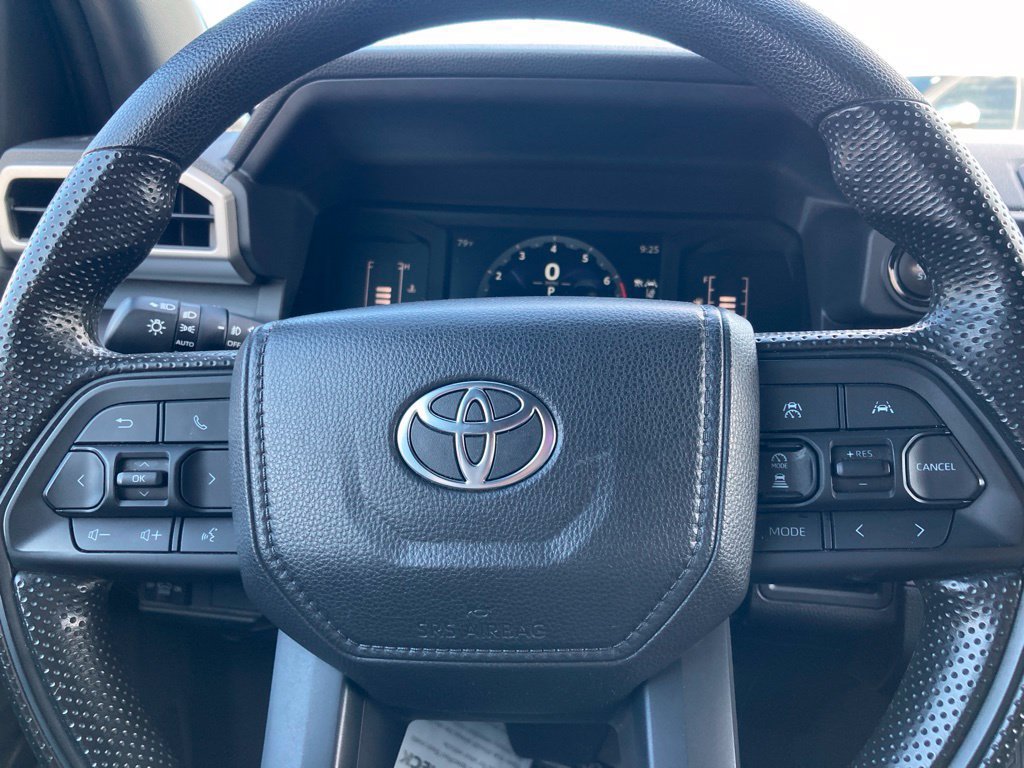 Used 2025 Toyota Tacoma 4x4 Double Cab image 18