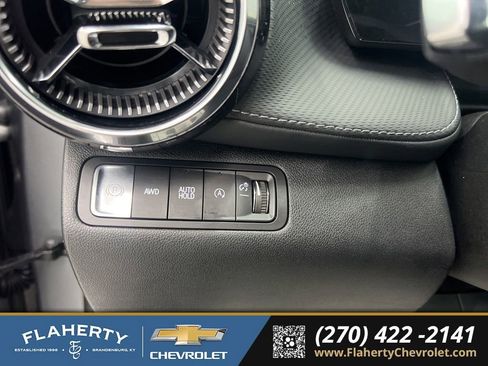 Used 2026 Chevrolet Equinox LT AWD/4WD image 22