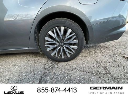 Used 2024 Nissan Altima 2.5 SV image 24