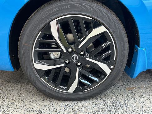 New 2025 Nissan Versa SR w/ Trunk Package image 10