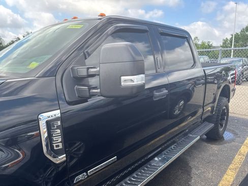 Used 2018 Ford F250 XLT w/ XLT Value Package AWD/4WD image 25