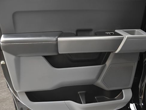 Used 2021 Ford F150 XLT image 14