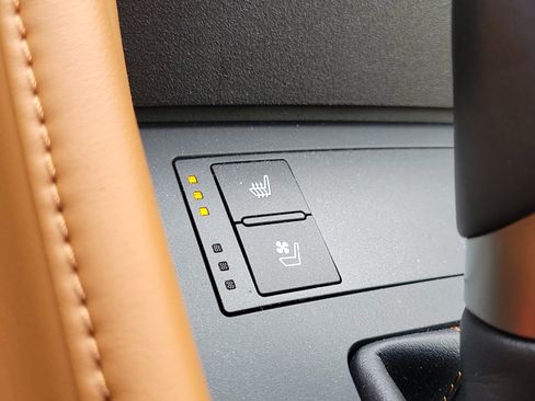 Used 2019 Lexus RC 300 AWD image 28