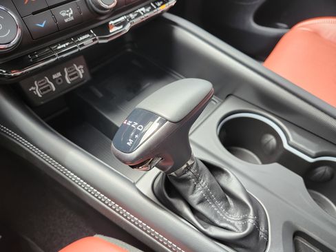 Used 2024 Dodge Durango SRT AWD/4WD image 40