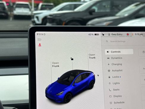 Used 2022 Tesla Model Y Performance AWD/4WD image 36