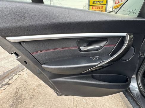 Used 2018 BMW 330i xDrive Sedan image 25