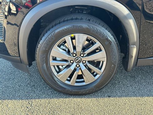 New 2026 Nissan Pathfinder SV image 11