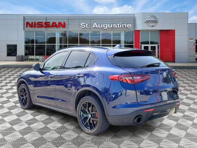 Used 2020 Alfa Romeo Stelvio w/ Nero Edizione RWD image 4
