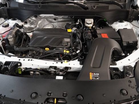 New 2026 Chevrolet Trax RS w/ Sunroof Package FWD image 38