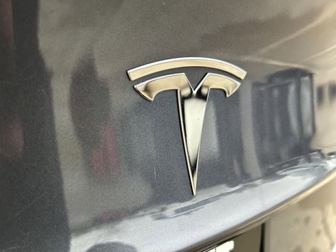 Used 2018 Tesla Model 3 Long Range image 7