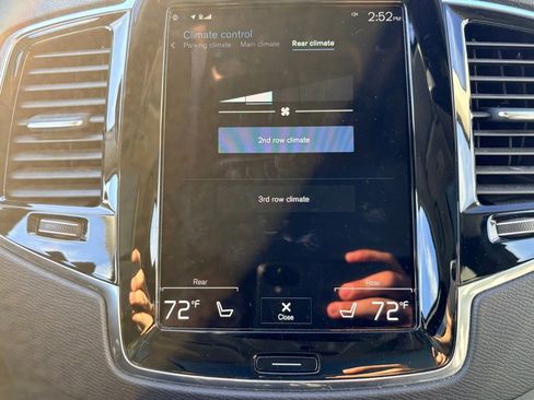 Used 2021 Volvo XC90 T5 Momentum w/ Advanced Package image 30