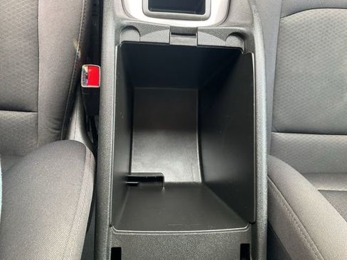 Used 2022 Chevrolet Malibu LT FWD image 16