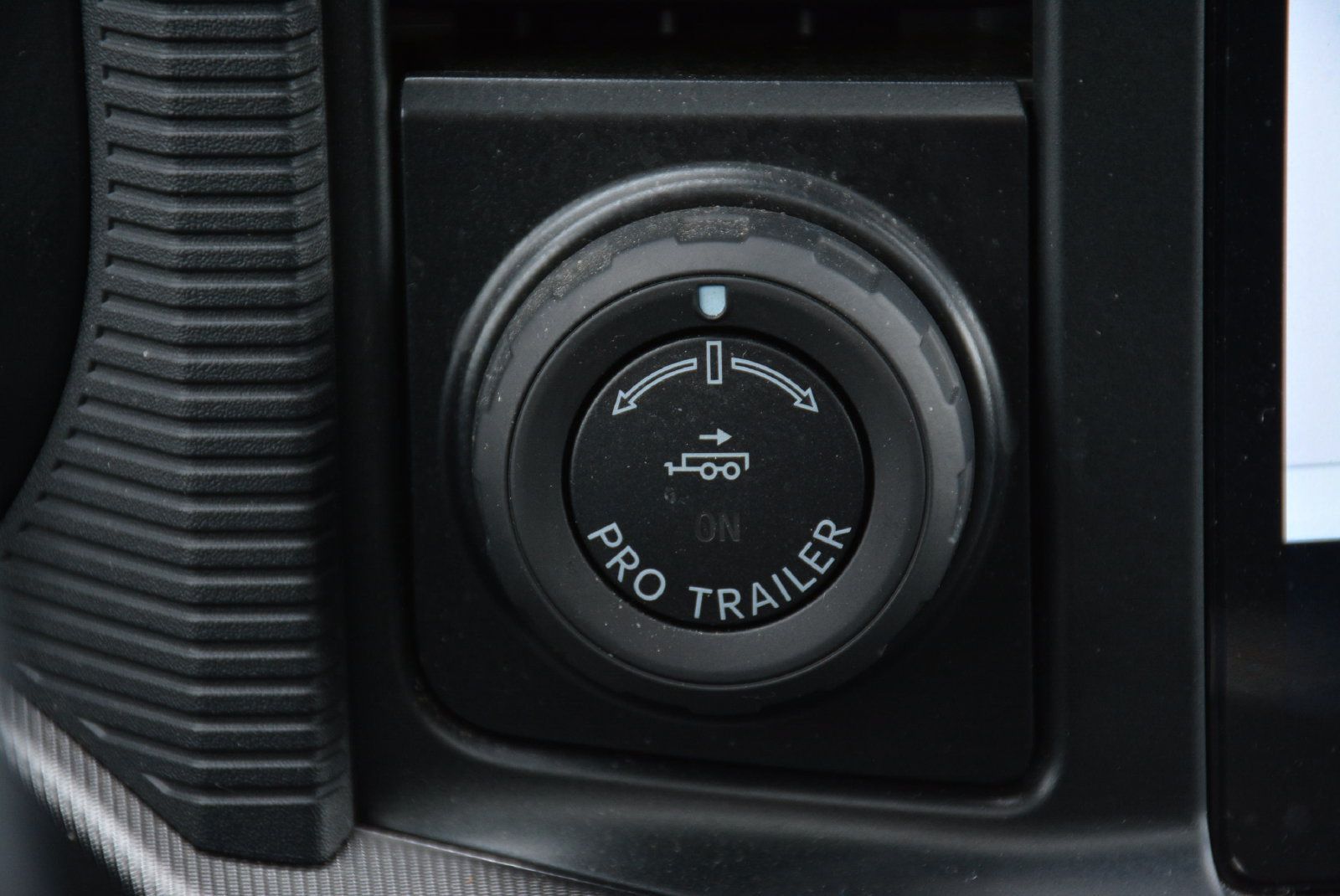 Used 2024 Ford F150 Raptor AWD/4WD image 33