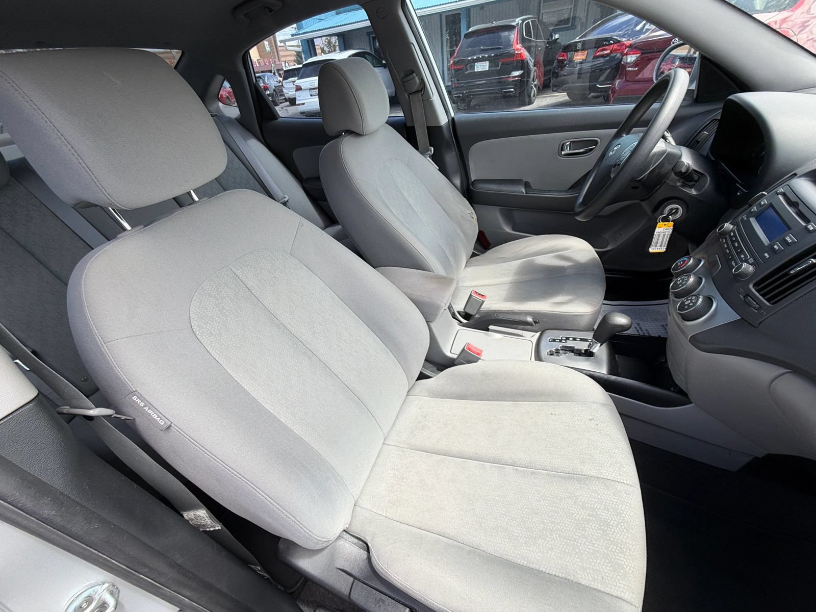 Used 2010 Hyundai Elantra GLS FWD image 14