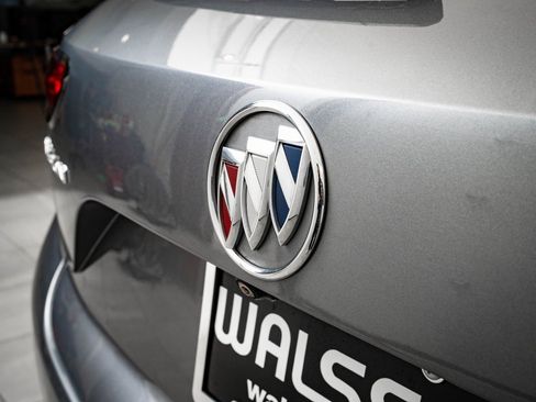 Used 2021 Buick Envision Essence w/ Sport Touring Package image 17