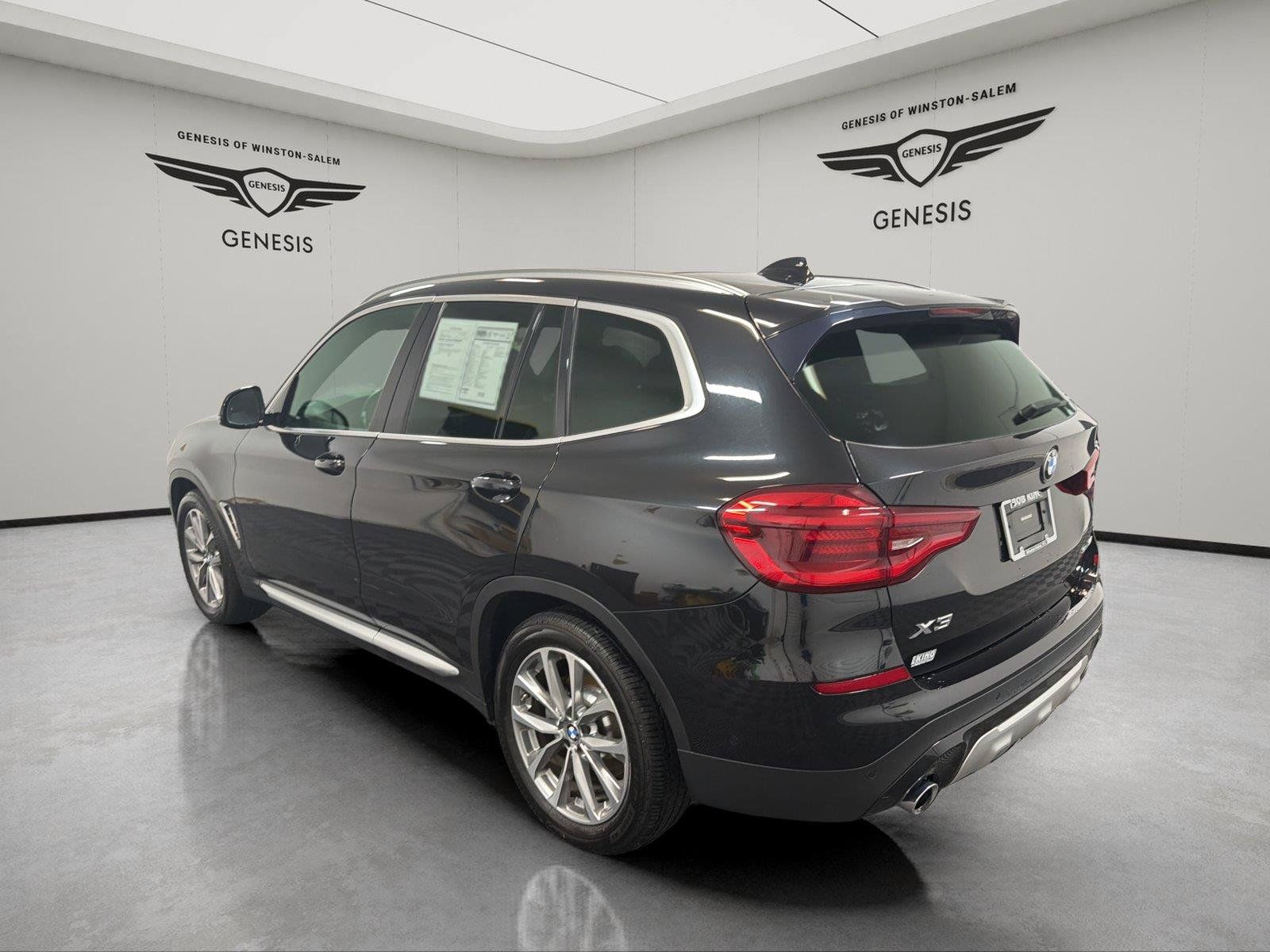 Used 2019 BMW X3 sDrive30i w/ Convenience Package RWD image 3