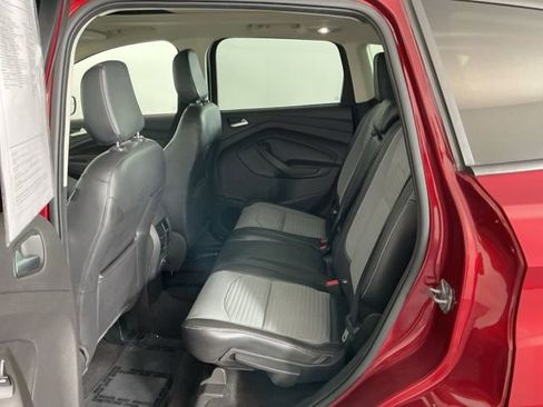 Used 2018 Ford Escape SE w/ SE Sport Appearance Package image 28