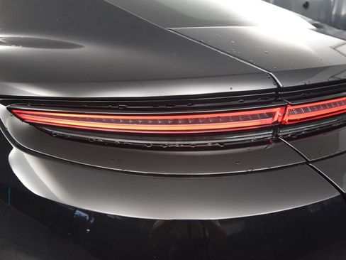 New 2025 Porsche Panamera 4 image 10