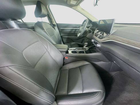 Used 2023 Nissan Altima 2.5 SL FWD image 30