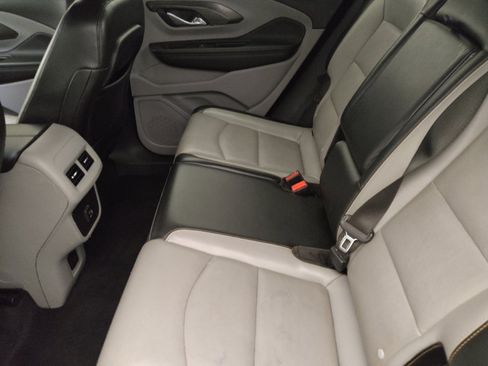 Used 2020 GMC Terrain SLT FWD image 18