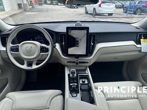 Certified 2026 Volvo XC60 T8 Ultra w/ Climate Package AWD/4WD image 19