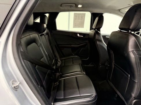 Used 2023 Ford Escape Platinum image 22