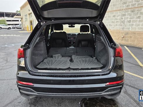 Used 2023 Audi Q3 2.0T Premium Plus w/ Premium Plus Package AWD/4WD image 5