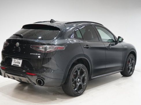 Used 2024 Alfa Romeo Stelvio Veloce image 7