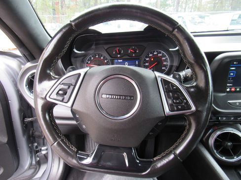 Used 2019 Chevrolet Camaro LT image 11