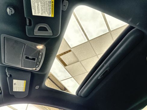 Used 2017 INFINITI Q60 w/ Cargo Package image 38