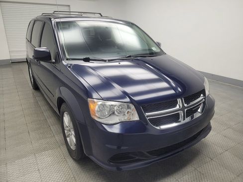 Used 2015 Dodge Grand Caravan SXT FWD image 13