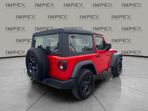 Used 2025 Jeep Wrangler Sport AWD/4WD image 2