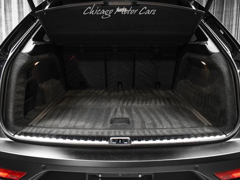 Used 2021 Bentley Bentayga AWD/4WD image 62