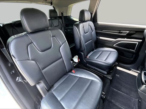 Used 2025 Kia Telluride S AWD/4WD image 17