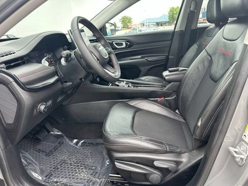 Used 2022 Jeep Compass Trailhawk AWD/4WD image 14